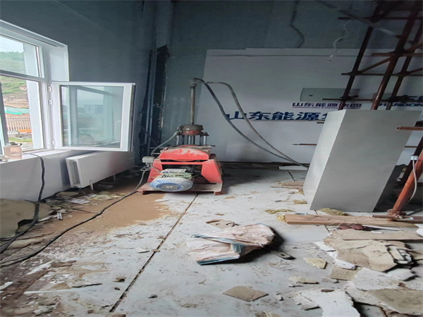 企石镇地基基础下沉墙体裂缝加固注浆顶升施工